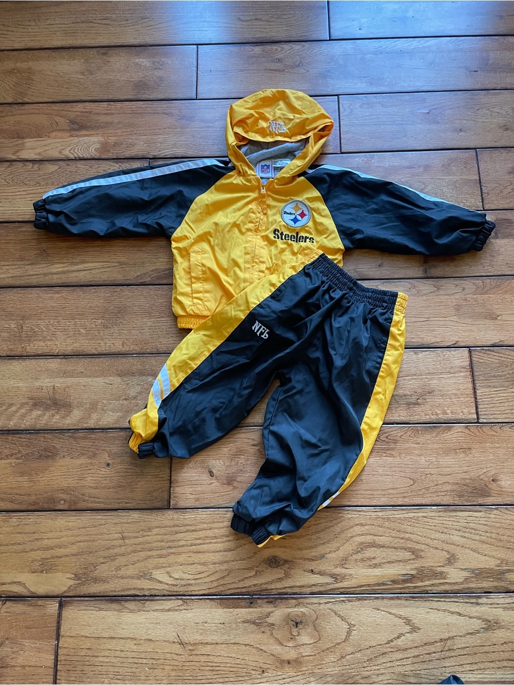 NFL Kids Steelers Gold and Black Hooded Jacket & Pants Set